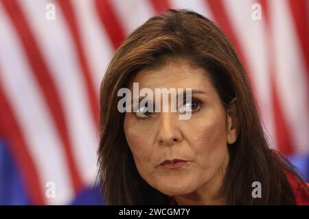 Des Moines, États-Unis. 15 janvier 2024. L'ancien gouverneur de Caroline du Sud et candidat républicain à la présidence Nikki Haley fait campagne lors d'un caucus Night Watch party à West des Moines, Iowa, le 15 janvier 2024. L’ancien président américain Donald J. Trump a remporté le caucus de l’Iowa, le rapprochant ainsi d’être le candidat républicain à la présidence en 2024. Photo Alex Wroblewski/UPI crédit : UPI/Alamy Live News Banque D'Images