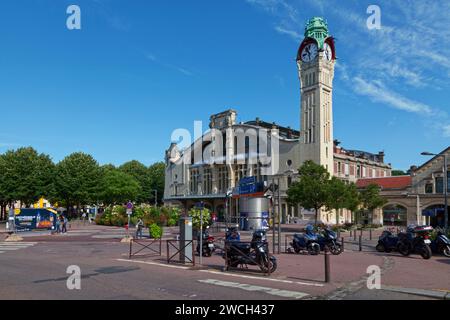 Rouen, France - juillet 21 2017 : Rouen-Rive-droite est une grande gare construite en 1847 dans la ville de Rouen, en Normandie. Banque D'Images