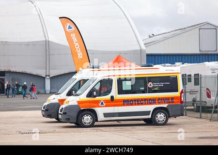 Le Bourget, France - septembre 29 2019 : deux ambulances de la protection civile stationnées à l'aéroport de Paris-le Bourget (Aéropo Banque D'Images