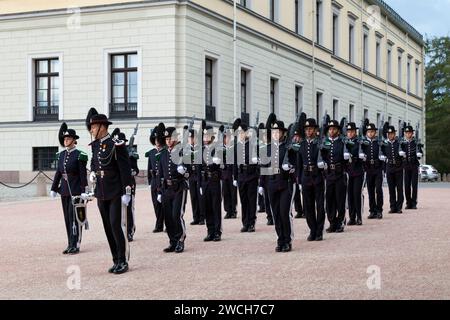 Oslo, Norvège - juin 26 2019 : Hans Majestet Kongens Garde (HMKG) est un bataillon de l'armée norvégienne servant de gardes royaux. Banque D'Images