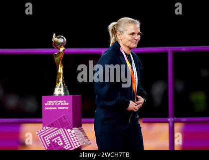 Photo de dossier datée du 20-08-2023 de l'entraîneur-chef de l'Angleterre Sarina Wiegman, qui a signé une prolongation de contrat qui va jusqu'à la coupe du monde féminine 2027, a annoncé l'Association de football. Date d'émission : mardi 16 janvier 2024. Banque D'Images