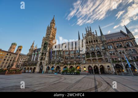 Munich (Munchen) Allemagne, Skyline de la ville à Marienplatz nouvelle place de la mairie Banque D'Images