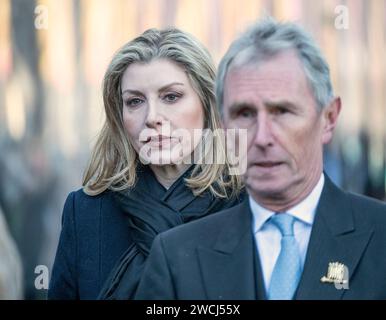 Londres, Royaume-Uni. 16 janvier 2024. Service commémoratif pour l'ancienne présidente des communes Betty Boothroyd à l'église St Margaret's, Westminster. Penny Mordaunt et Nigel Evans quittent crédit : Phil Robinson/Alamy Live News Banque D'Images