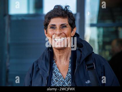 Londres, Royaume-Uni. 16 janvier 2024. Fatima Whitbread quitte Portcullis House à Westminster. Crédit : Karl Black/Alamy Live News Banque D'Images