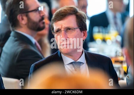 Jose Luis Martinez Almeida, maire de Madrid vu à l’événement appelé “desayuno Informativo” promu par l’agence de presse Europa Press à l’Hôtel Rosewood Villa Magna à Madrid. (Photo Alberto Gardin / SOPA Images/Sipa USA) Banque D'Images