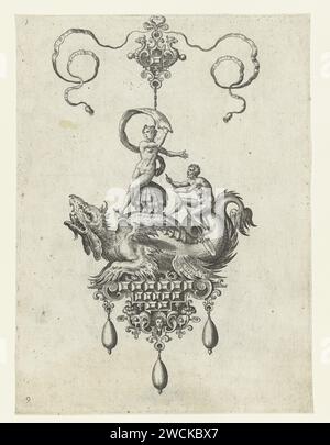 Pendentif Draak de mer avec une double coquille sur le dos, Adriaen Collaert, d'après Hans Collaert (I), 1582 print Vénus Anadyomene est assis sur la coquille. Il y a un homme avec une puce d'aviron sur la queue du dragon. Une des 7 feuilles partiellement numérotées d'une série de 10 feuilles avec pendentifs. Trois perles sont accrochées à chaque pendentif. Pays-Bas (éventuellement) gravure sur papier 'pistrix', dragon de mer. Naissance de Vénus ; Vénus Anadyomène : après la castration d'Uranus Vénus se lève de la mer en essorant l'eau de ses cheveux ; habituellement, elle est attendue par les heures. pendentif, breloque, « breloque » Banque D'Images