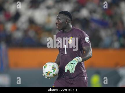 Janvier 14 2024 : Richard Ofori (Ghana) regarde lors d’un match de la coupe d’Afrique des Nations Groupe B, Ghana vs Cap Vert, au Stade Félix Houphouet-Boigny, Abidjan, Côte d’Ivoire. Kim Price/CSM (image de crédit : © Kim Price/Cal Sport Media) Banque D'Images