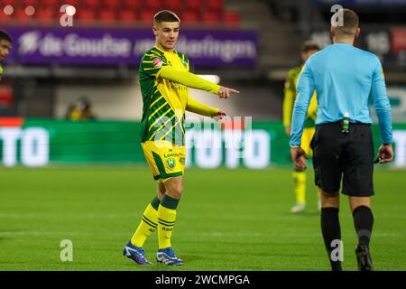Rotterdam, Nederland. 16 janvier 2024. ROTTERDAM, NEDERLAND - JANVIER 16 : Maikey Houwaart d'ado Den Haag fait des gestes lors du match de 3e tour de la Toto KNVB Cup entre l'Excelsior Maassluis et ado Den Haag au Sparta-Stadion Het Kasteel le 16 janvier 2024 à Rotterdam, Nederland. (Photo Hans van der Valk/Orange Pictures) crédit : Orange pics BV/Alamy Live News Banque D'Images