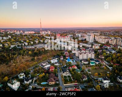 vue aérienne de chisinau pendant le coucher du soleil Banque D'Images