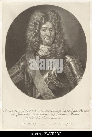 Portrait d'Anne Jules Hertog van Noailles, Pieter Schenk (I), d'après Hyacinthe Rigaud, 1670 - 1713 estampe Anne Jules Hertog de Noailles et Maréchal de France, en harnais. Armure de gravure de papier Amsterdam. perruque Banque D'Images