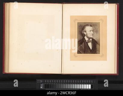 Production photographique d'un portrait peint de Richard Wagner par Carl Jaeger, Anonyme, d'après Carl Jaeger, en ou après 1870 - en ou avant 1872 photographie papier photo imprimé albumen, peinture. portrait du compositeur Banque D'Images