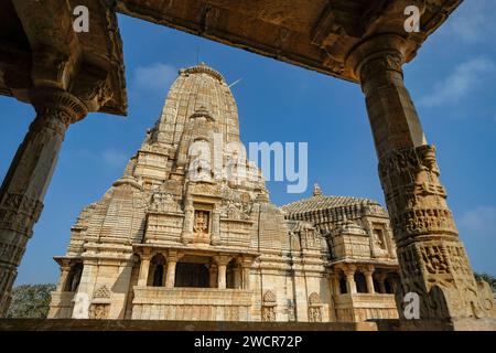 Chittorgarh, Inde - 6 janvier 2024 : Temple Meera et Temple Kumbha Shyam au fort de Chittorgarh à Chittorgarh, Rajasthan, Inde. Banque D'Images