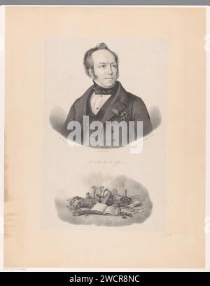 Portrait d'Edmond Willem van Dam van Isselt, Bernardus Theodorus van Loo, d'après Jan Cornelis van Rossum, 1843 - c. 1856 impression la personne représentée porte cinq ordres de chevalier sur sa poitrine. Parmi eux un certain nombre d'objets qui se réfèrent à son travail en tant que militaire, politicien et poète tels que la Constitution, un globe, un pistolet et des ustensiles d'écriture. Journal d'Amsterdam. personnages historiques (+ portrait buste (complet)). ordre de chevalerie. globe. outils d'écriture. armes à feu : fusil Banque D'Images