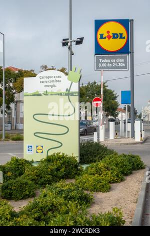 Lidl Supermarket Sign Tavira Portugal Tavira 30 décembre 2023 Banque D'Images