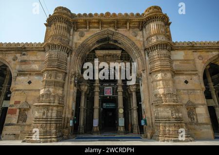 Ahmedabad, Inde - 11 janvier 2024 : JAMA Masjid à Ahmedabad, Gujarat, Inde. Banque D'Images