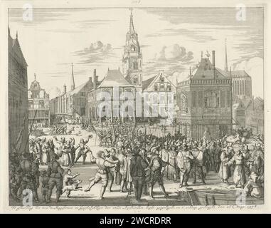 Modification d'Amsterdam, 26 mai 1578, Jan Luyken, 1679 - 1694 impression modification d'Amsterdam, 26 mai 1578. Le conseil municipal d'esprit espagnol et le clergé romain sont forcés de partir, sur le quai près du barrage, ils obtiennent dans les bateaux prêts. Hôtel de ville de gravure sur papier d'Amsterdam. maison de pesée. église (extérieur) barrage. Hôtel de ville d'Amsterdam (14e siècle-1652). Waag sur la place du Dam. nouvelle église Banque D'Images