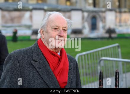 L'ancien député Neil Hamilton quitte le service commémoratif de Betty Boothroyd, ancienne présidente de la Chambre des communes, à l'église St Margaret's, Westminster Banque D'Images