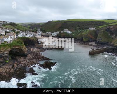 Port Isaac Cornwall UK drone , aérien , vue depuis les airs Banque D'Images