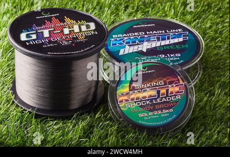 Mansfield, Nottingham, Royaume-Uni, 17 janvier 2024 : image de produit de studio de bobines de ligne de pêche Gardner. Banque D'Images