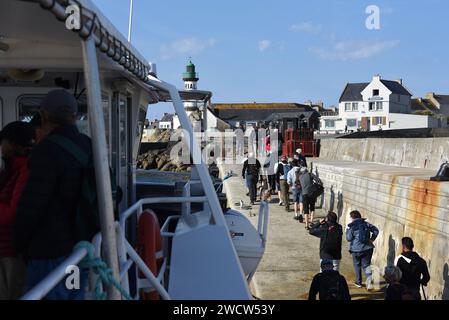 Men Brial Landing stage, Phare de Men Brial, Ile-de-sein, Finistère, Bretagne, France, Europe Banque D'Images