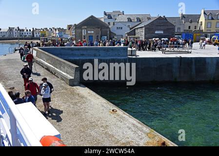 Hommes Brial Landing stage, Ile-de-sein, Finistère, Bretagne, France, Europe Banque D'Images