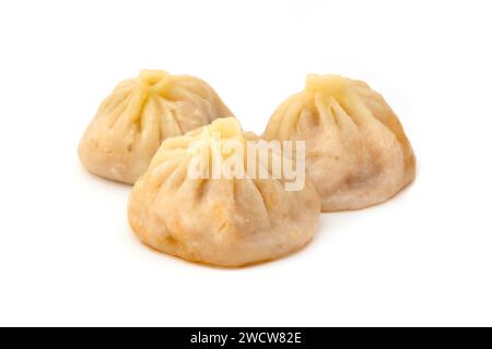 Xiaolongbao cuit à la vapeur sur un fond blanc Banque D'Images