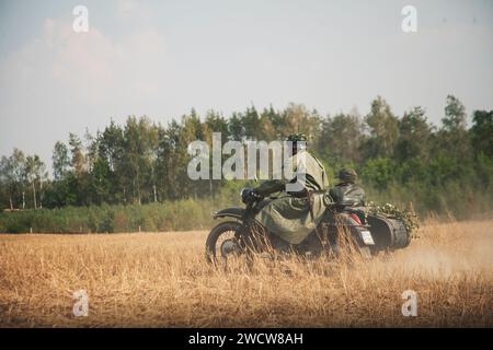 Soldats de l'armée nazie en moto Banque D'Images
