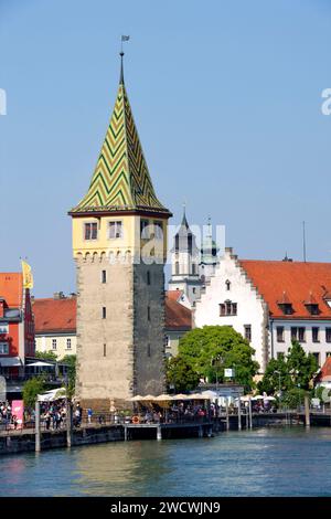 L'Allemagne, la Bavière, le lac de Constance (Bodensee), Lindau, port, vieux phare (Mangturm ou Mangenturm) Banque D'Images