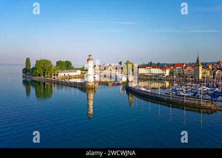 Allemagne, Bavière, lac de Constance (Bodensee), Lindau et port, vue aérienne sur l'île de Lindau Banque D'Images