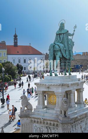 Hongrie, Budapest, sur l'Euro vélo 6, sur la colline fortifiée de Buda, la statue équestre de Saint Stéphane Banque D'Images