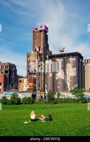 Canada, province de Québec, Montréal, les environs du canal de Lachine à l'ouest de la ville, les silos de l'ancienne usine Canada Malting Co Banque D'Images