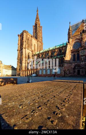 La France, Bas Rhin, Strasbourg, vieille ville classée au Patrimoine Mondial de l'UNESCO, la cathédrale de Notre Dame Banque D'Images