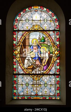 France, Meurthe et Moselle, Dommarie Eulmont, église de la Nativité de la Vierge, vitrail réalisé par le maître verrier Nancy Ferdinan Banque D'Images