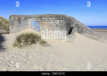 France, Nord, Dunkerque, Bray-Dunes, plage, blockhaus allemands datant de la Seconde Guerre mondiale Banque D'Images