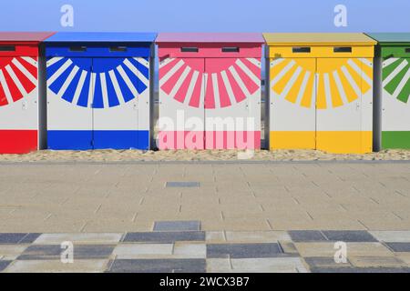 France, Nord, Dunkerque, Malo-les-bains, cabanes de plage Banque D'Images