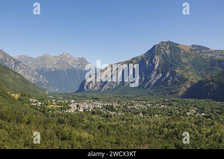 france, Isère (38), l'Oisans, le Bourg-d'Oisans, Parc National des Ecrins (vue aérienne) Banque D'Images