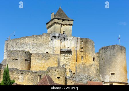 France, Dordogne, Vallée de la Dordogne, périgord Noir, castelnaud la Chapelle labellisé les plus Beaux villages de France, château du 13e siècle Banque D'Images