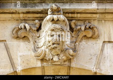 France, Meurthe et Moselle, mascaron représentant un visage humain sur la façade d'un immeuble situé dans la vieille ville rue Jacques Callot Banque D'Images