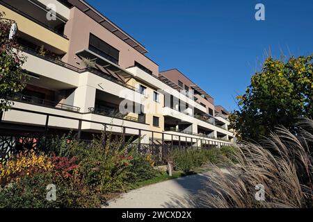 France, territoire de Belfort, Belfort, Avenue Jean Jaures, nouveau quartier sur le site de l'ancien hôpital, les Jardins du Square Banque D'Images