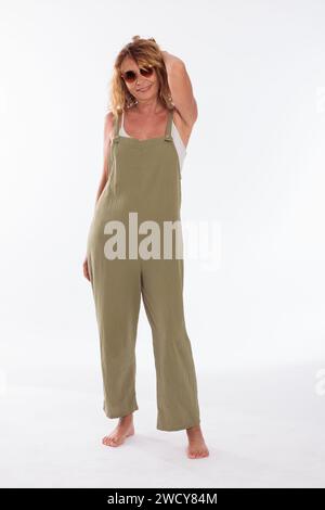 modèle de session photo plus de 60 sur fond blanc Banque D'Images