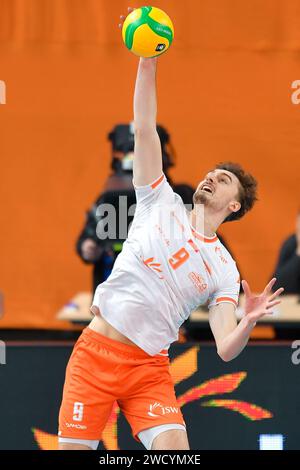Jastrzebie Zdroj, Pologne. 17 janvier 2024. Jean Patry lors du match de la Ligue des champions de volleyball masculin CEV entre Jastrzebski Wegiel et SVG Luneburg le 17 janvier 2024 à Jastrzebie-Zdroj, Pologne. (Photo de PressFocus/Sipa USA) crédit : SIPA USA/Alamy Live News Banque D'Images