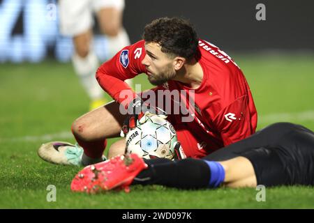 Almere, pays-Bas. 17 janvier 2024. ALMERE, PAYS-BAS - JANVIER 17 : le gardien Michael Verrips de Fortuna Sittard lors du match de coupe Toto KNVB entre Amere City et Fortuna Sittard au Yanmar Stadion le 17 janvier 2024 à Almere, pays-Bas. (Photo de Peter Lous/Orange Pictures) crédit : dpa/Alamy Live News Banque D'Images
