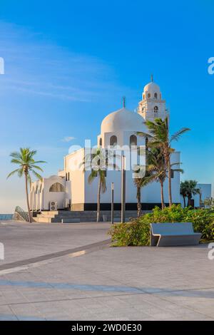 Vue de la mosquée dans une belle plage publique à Djeddah, Arabie Saoudite Banque D'Images