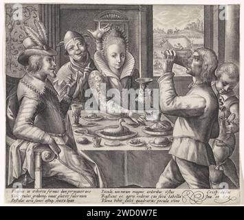 Après-midi : couple de repas, crispijn van de passe (i) (attribué à), après crispijn van de passe (i), 1574 - 1637 imprimer l'après-midi : intérieur avec une élégante paire habillée qui dîner à une table richement remplie. Derrière la femme se trouve un nar. La fenêtre montre un champ où les agriculteurs récoltent des chorales. Dans la marge une légende de six lignes, en deux colonnes, en latin qui se réfère à l'après-midi. Gravure sur papier inconnue personnification de l'après-midi, 'Meridies'. salle à manger. bouffon de cour, idiot de cour. récolte Banque D'Images