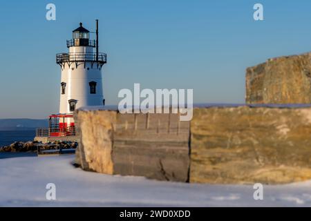 Feu de Tarrytown, alias feu de Kingsland point et feu de Sleepy Hollow, village de Sleepy Hollow, NY, photo d'hiver du phare historique, Hudson River Banque D'Images