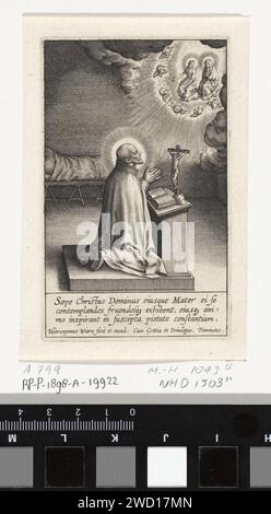 Ignatius van Loyola a une vision du Christ et de Marie, Hieronymus Wierix, 1611 - 1615 imprimer Ignatius van Loyola s'agenouille en prière sur un autel lors d'un départ. Pour lui une vision du Christ et de Marie sur les nuages, entourés de Chérubins. Dans la marge, une légende à trois faces en latin. Anvers gravure sur papier visions de St. Ignace de Loyola. Christ adulte avec Marie Banque D'Images