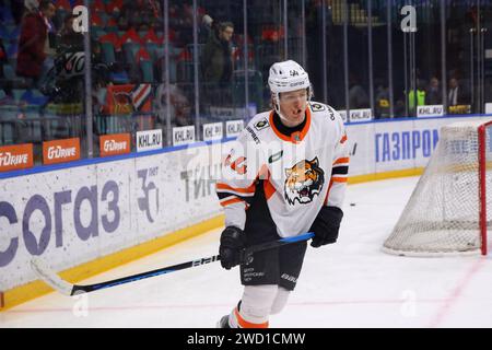 Saint-Pétersbourg, Russie. 17 janvier 2024. Joueur de l'Amour Hockey Club, Jan Drozg (44) vu pendant la Ligue de hockey Kontinental, saison régulière KHL 2023 - 2024 entre SKA Saint Petersburg et Amur Khabarovsk au Palais des sports de glace. (Score final ; SKA Saint-Pétersbourg 6:2 Amur Khabarovsk) (photo Maksim Konstantinov/SOPA Images/Sipa USA) crédit : SIPA USA/Alamy Live News Banque D'Images