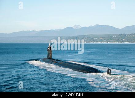 Le sous-marin d'attaque rapide de la classe Seawolf, l'USS Jimmy carter, traverse le canal Hood. Banque D'Images