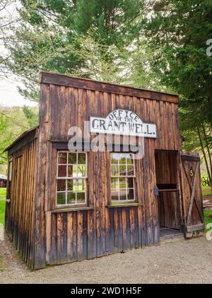 Le Drake Well Museum et Parkin la pittoresque vallée de Oil Creek, États-Unis Banque D'Images