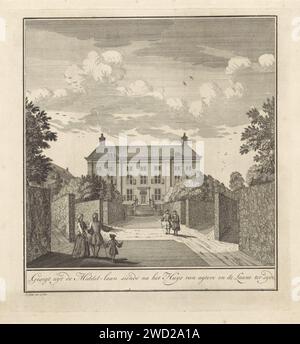 Vue de la façade arrière et d'une partie du jardin du Corvershof à Amsterdam, Jan Smit (I), d'après Jan Smit (II), 1723 - 1748 print vue de la façade arrière et d'une partie du jardin du Corvershof sur la Nieuwe Herengracht à Amsterdam. Un certain nombre de personnages marchent sur le chemin central. Hautes haies avec chemins de chaque côté. Partie d'une série d'estampes du Corvershof, destinées en 1723, destinées aux couples plus âgés de la maison réformée néerlandaise (plus tard réformée). Amsterdam gravure sur papier / gravure maison de personnes âgées. Alms-House (hollandais : 'hofje'). bien-être public. Jardin français ou architectonique ; formel g Banque D'Images